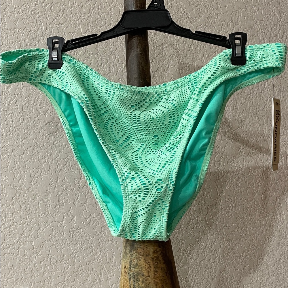 NWT No Boundaries Mint green Crochet textured lined Bikini Bottom Plus size XXL